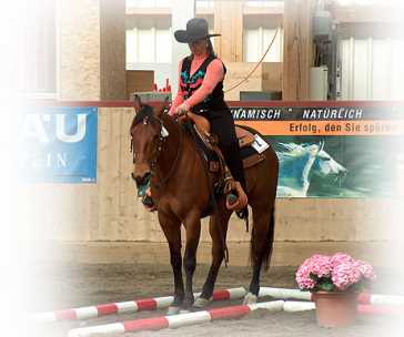 Sabine mit ihrer Lady beim Westernreiten!